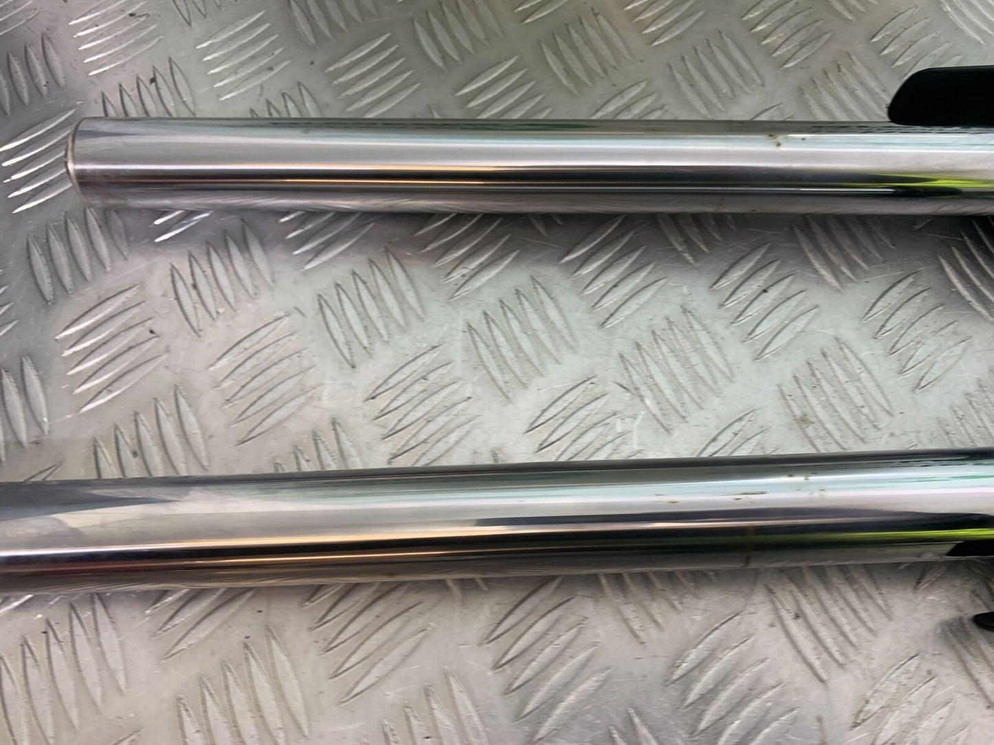 SUZUKI GSF600 GSF 600 BANDIT FORKS  YEAR 2001-2003 (CMB1102)
