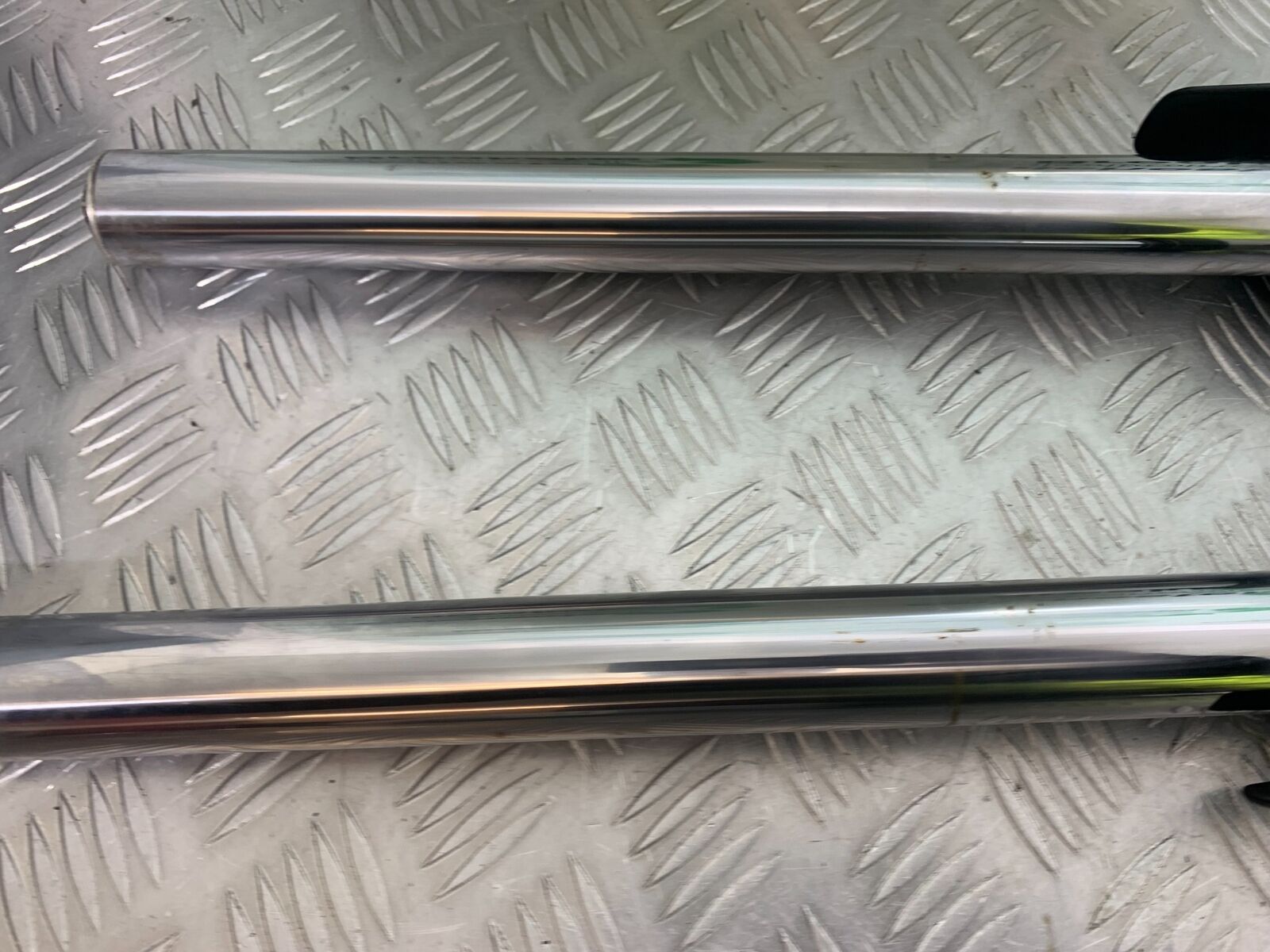 SUZUKI GSF600 GSF 600 BANDIT FORKS  YEAR 2001-2003 (CMB1102)