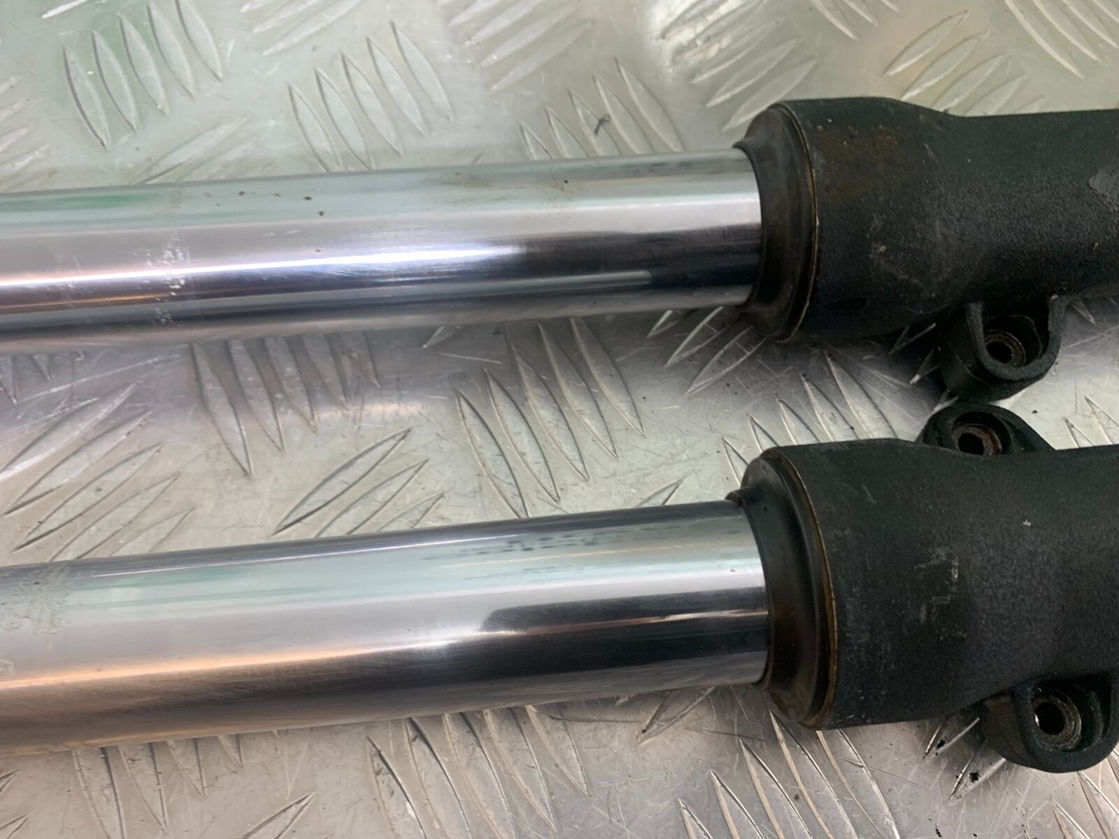 HONDA VFR400 VFR 400 NC21 FORKS YEAR 1986-87 (CMB1043)