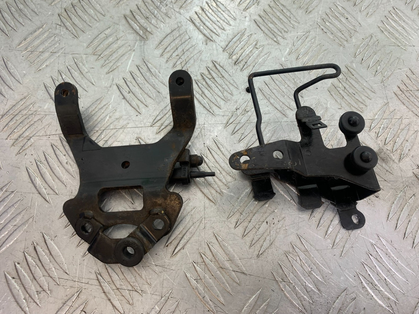 YAMAHA XVS 1300 MIDNIGHT STAR FRAME BRACKETS  YEAR 2007-16 (CMB1200)