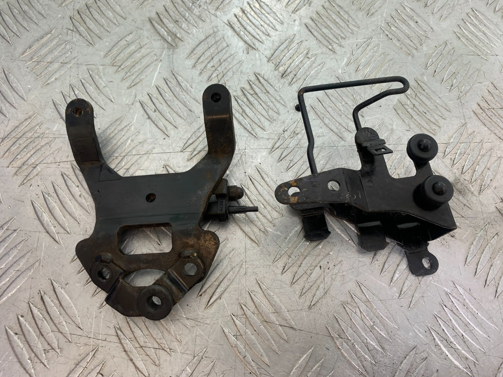 YAMAHA XVS 1300 MIDNIGHT STAR FRAME BRACKETS  YEAR 2007-16 (CMB1200)