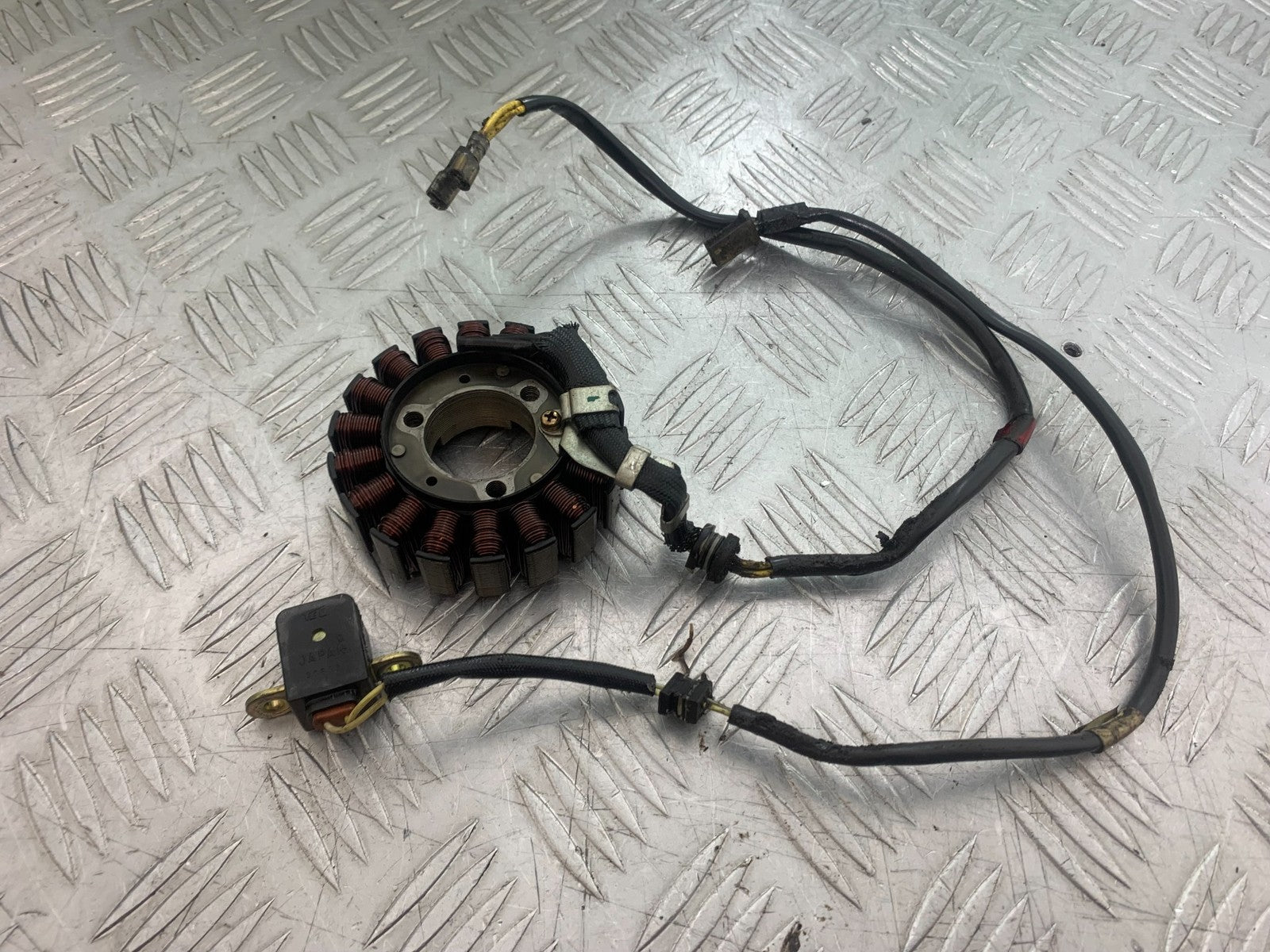 HONDA XL125 VARADERO GENERATOR AND PICK UP    YEAR 2001-2006  (CMB1210)