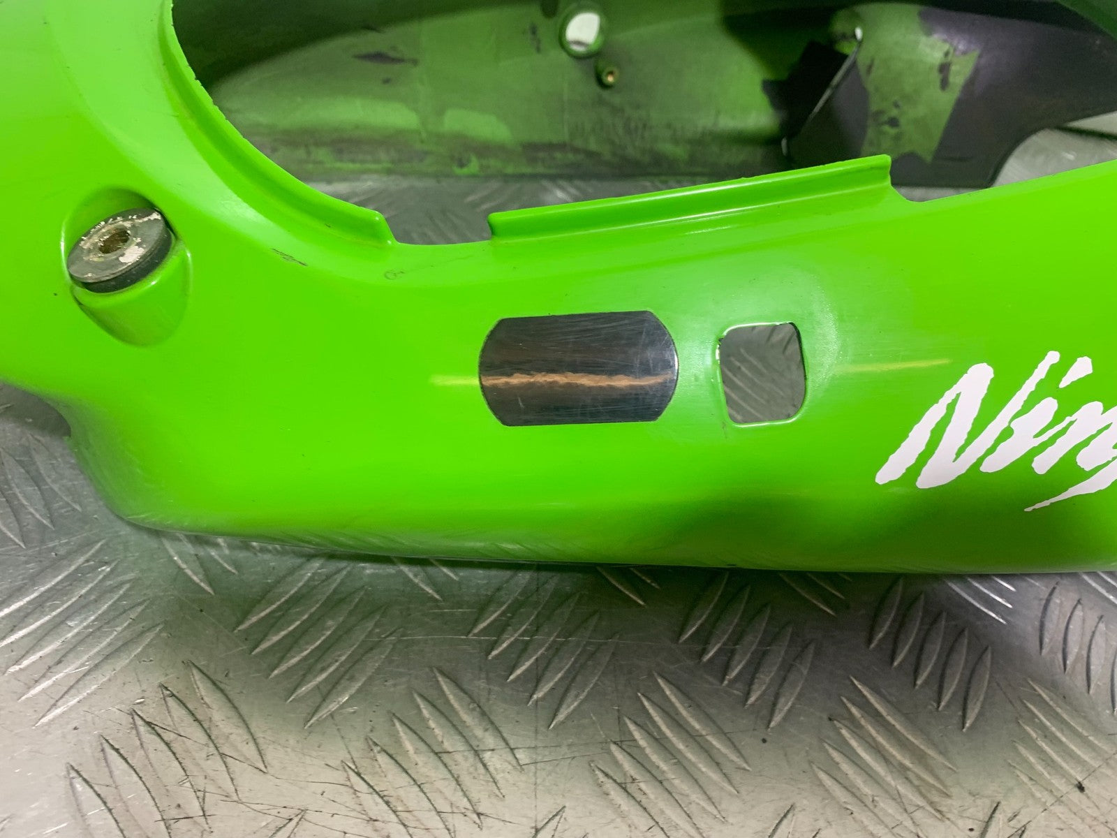KAWASAKI ZX9R ZX9 E1 TAIL PIECE YEAR 2000-01 (CMB1171)