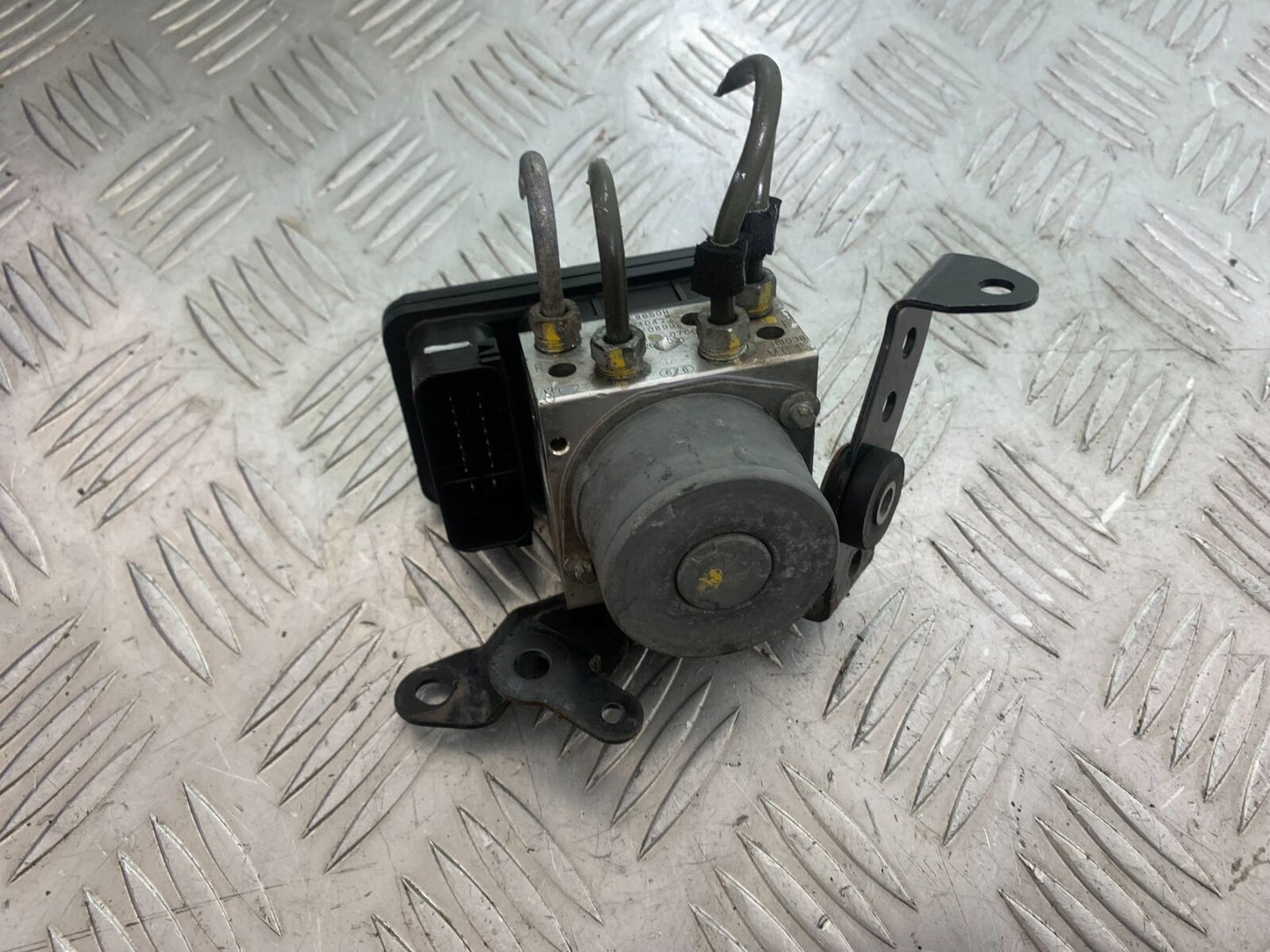 KAWASAKI Z650 ER650 KNFAN ABS PUMP  YEAR 2022-2024 (CMB1112)