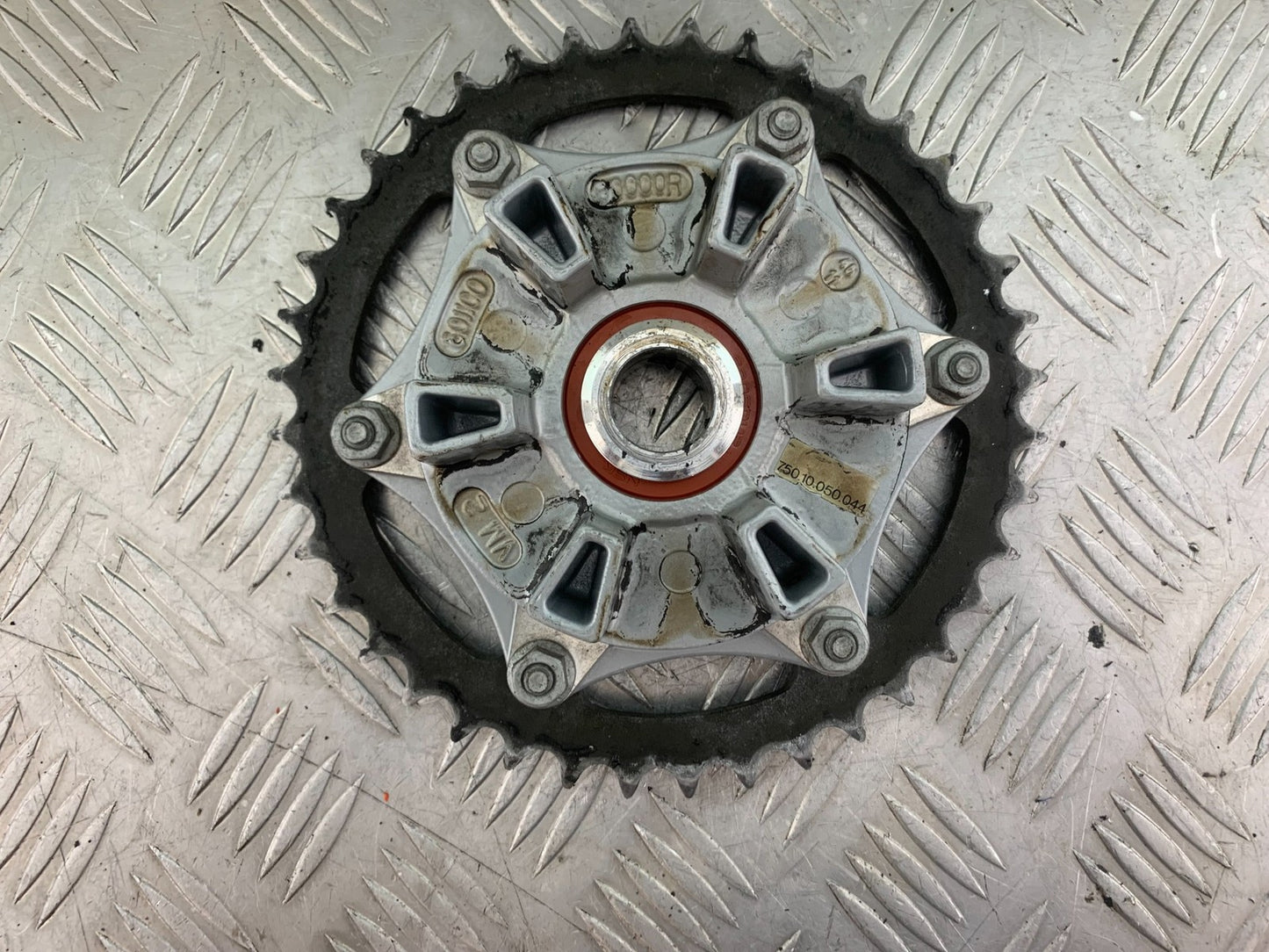 KTM 690 DUKE R LC4 REAR SPROCKET CARRIER YEAR 2012-2015  (CMB1180)