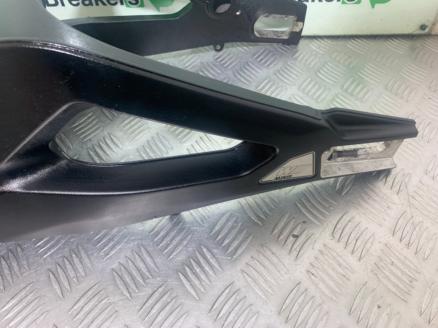 BMW M1000 R SWINGARM  YEAR 2023-2024 (CMB1140)