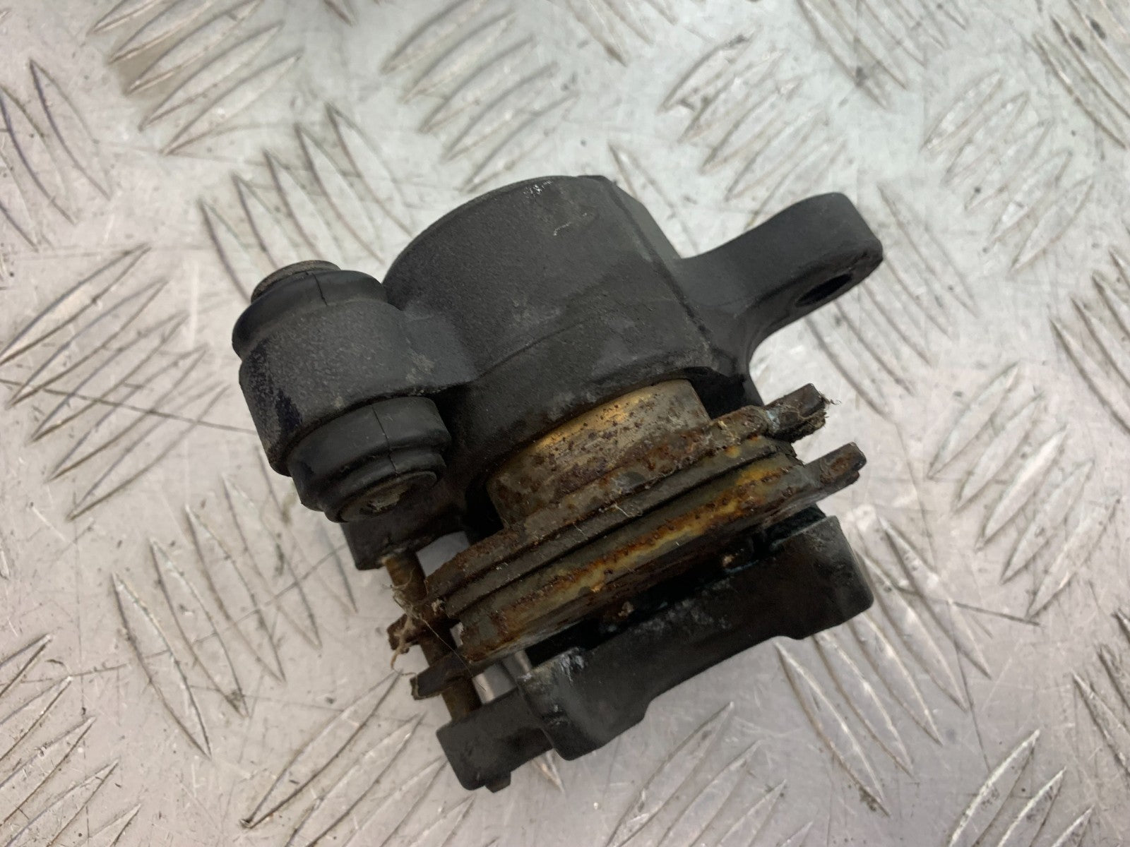 HONDA NC700 X REAR BRAKE CALIPER YEAR 2012-2014 (CMB1327)