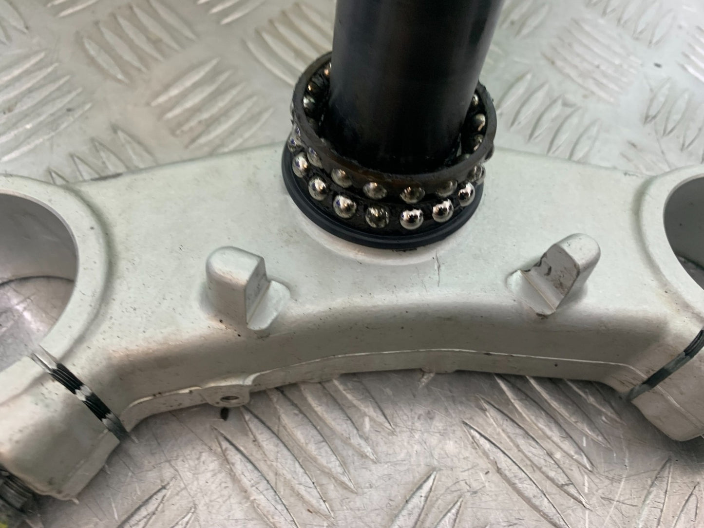 APRILIA TUONO 1000 V4 BOTTOM YOKE   YEAR 2013-2014  (CMB1239)