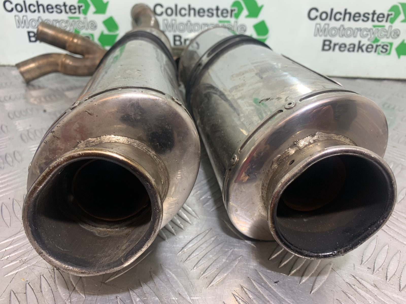 YAMAHA YZF R1 DEVIL SILENCERS AND LINK PIPE  YEAR 2004-2006 (CMB1155)