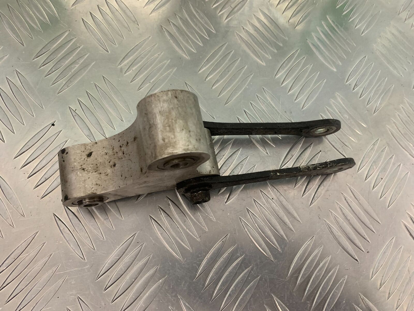 HONDA CB500 F CB500F REAR SHOCK LINKAGE  YEAR 2022 (STOCK 951)