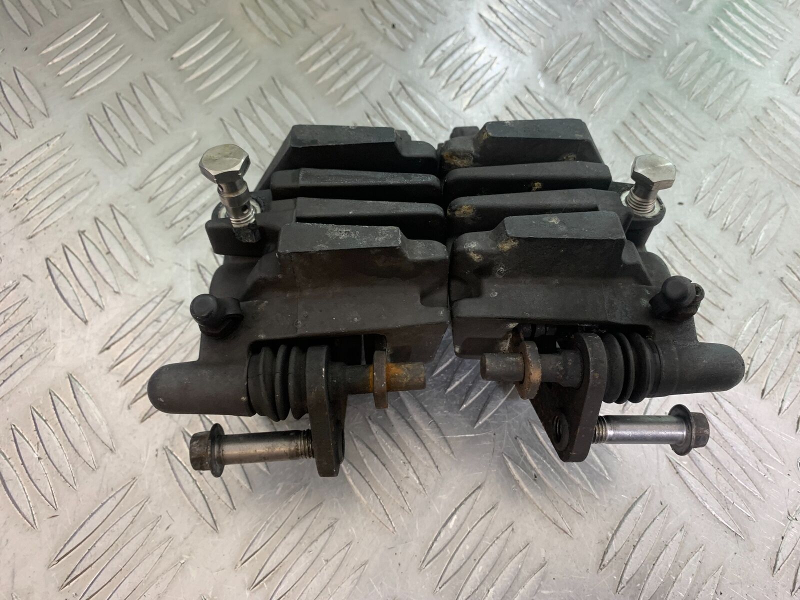 KAWASAKI Z750 Z 750 FRONT CALIPERS  YEAR 2004-2006  (CMB1104)