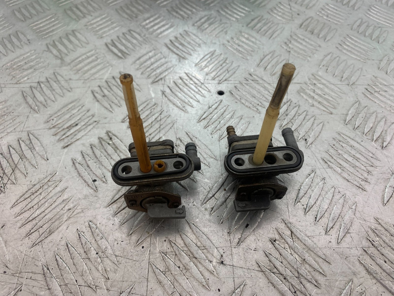 KAWASAKI GT550 GT 550 PETROL TAPS   YEAR 1989-1994