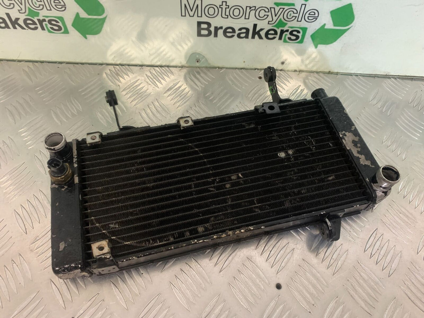 SUZUKI SV1000 SV 1000 K3 RADIATOR YEAR 2004 (STOCK 970)