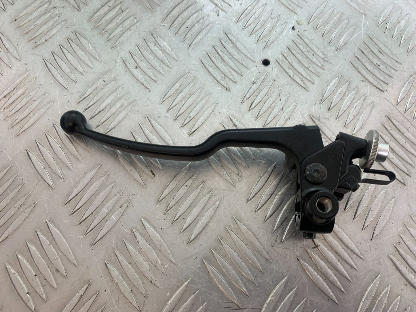 YAMAHA XSR900 XSR 900 CLUTCH LEVER AND BRACKET   YEAR 2021-2022 (CMB1073)