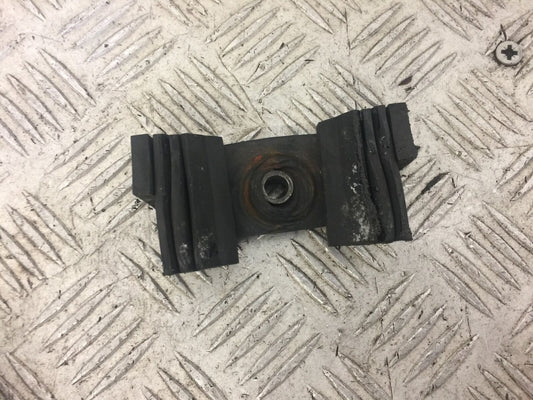 HONDA CBR900 FIREBLADE TANK RUBBER  YEAR 1998 - 99 (STOCK 621)