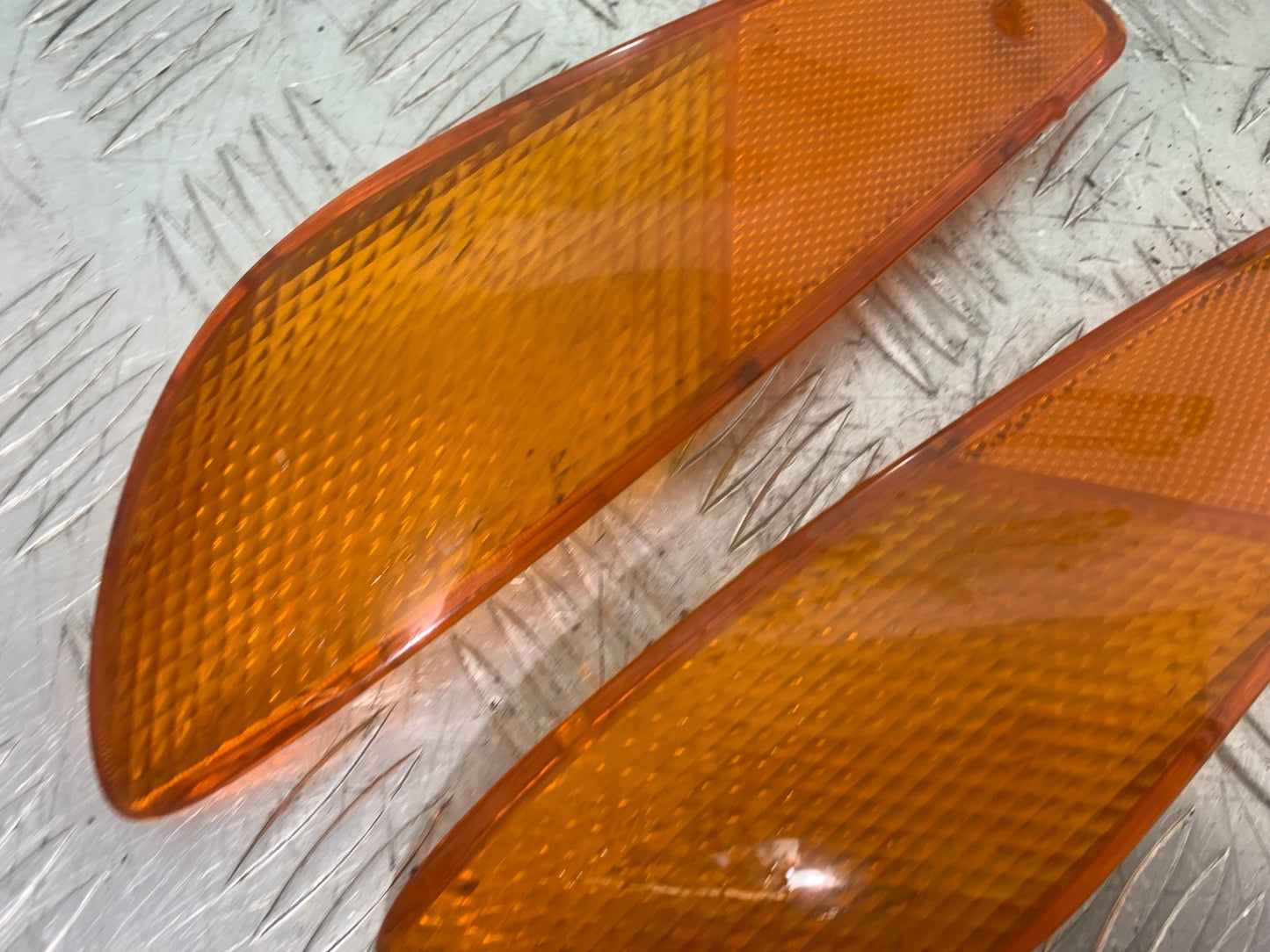 BMW K1200 K 1200 LT FRONT INDICATOR LENS  YEAR 1999-07 (CMB1271)