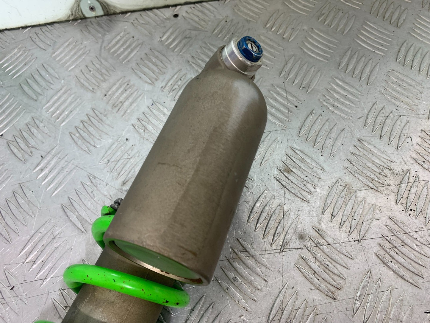 KAWASAKI KXF450 KXF 450 REAR SHOCK  YEAR 2013 CMB1217)