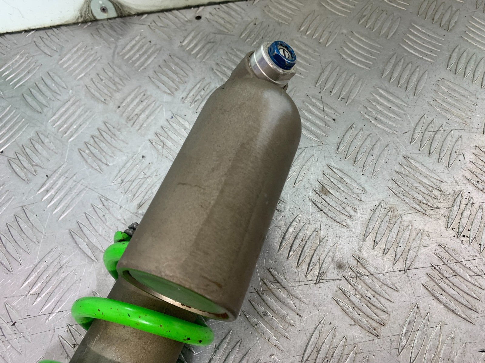 KAWASAKI KXF450 KXF 450 REAR SHOCK  YEAR 2013 CMB1217)