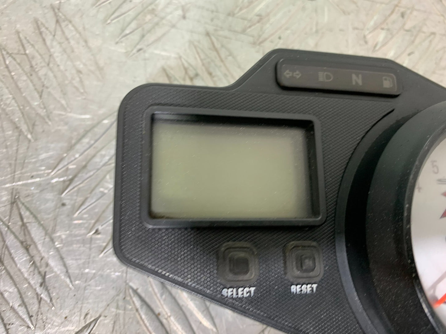 TRIUMPH 955I SPRINT RS CLOCKS SPEEDO DASH YEAR 1999-03 (CMB1313)