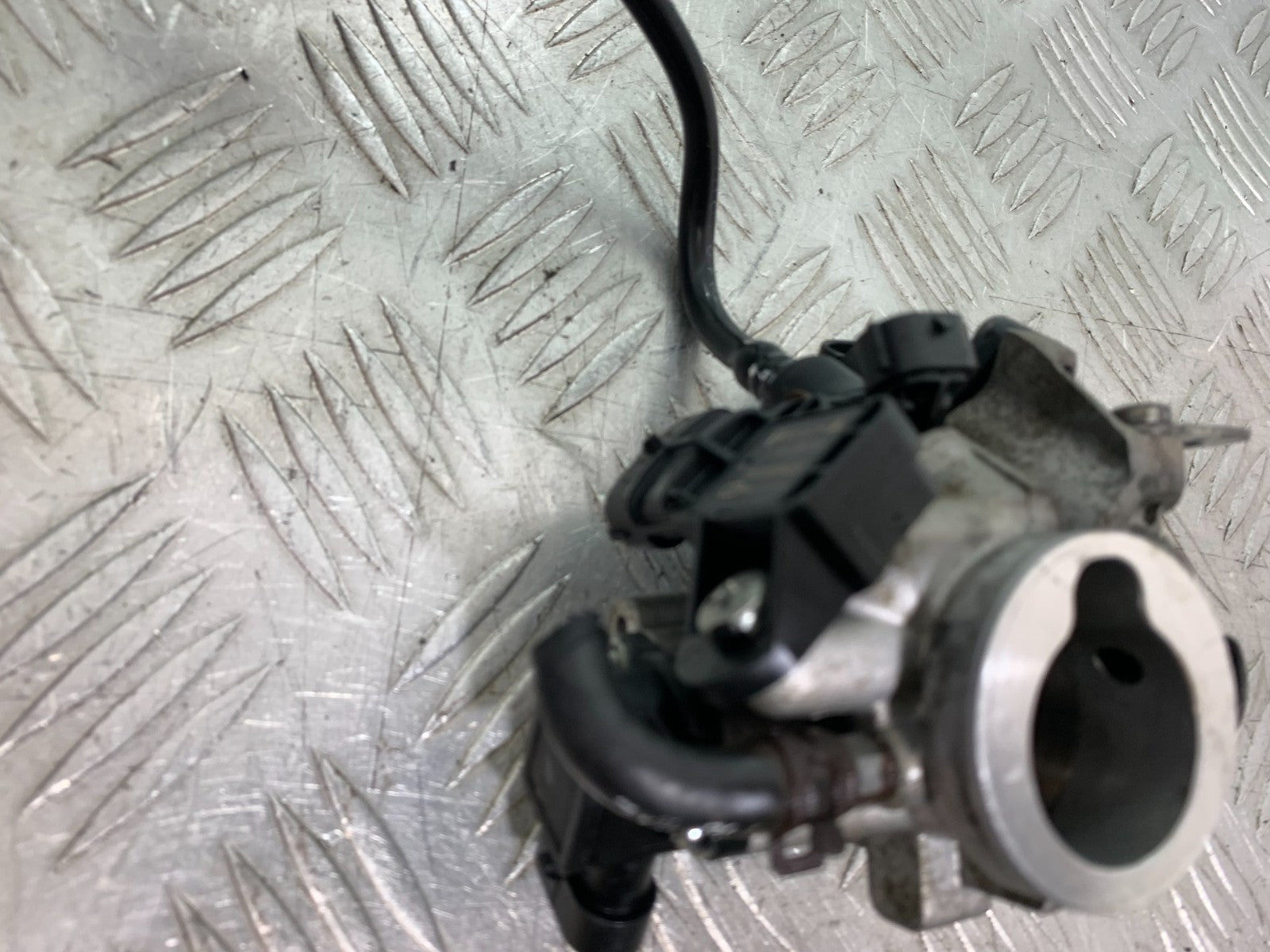 KTM DUKE 125 THROTTLE BODY  YEAR 2017-2022 (CMB1274)