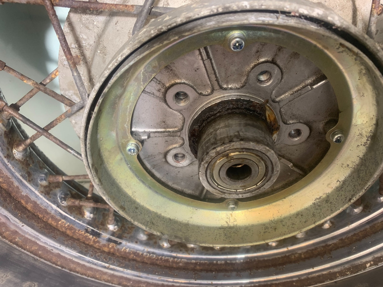 YAMAHA XV535 XV 535 VIRAGO REAR WHEEL  YEAR 1994-02 (CMB1139)
