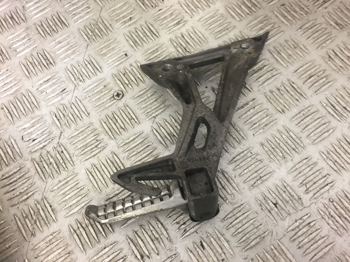 KAWASAKI NINJA 300 EX300 LEFT REAR HANGER   YEAR 2017 (STOCK 492)