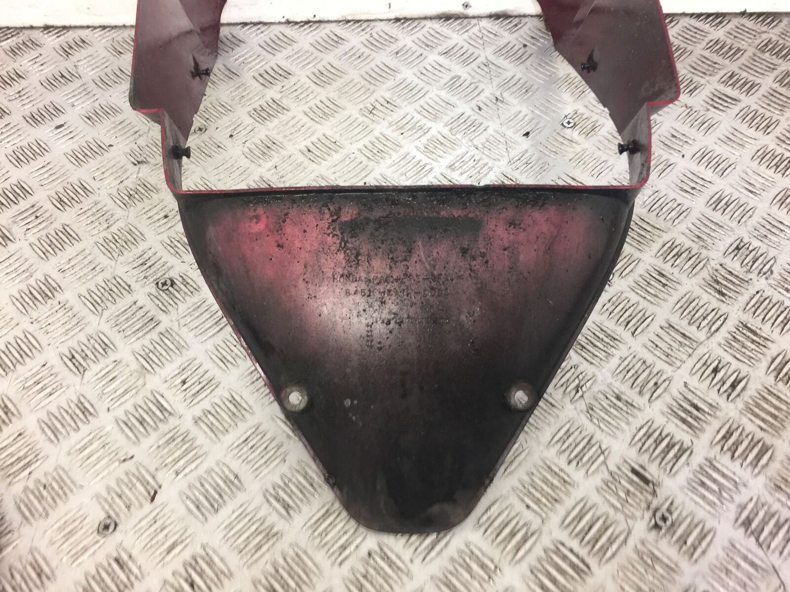 HONDA CBR1100 BLACKBIRD FAIRING V PIECE  YEAR 2000 (STOCK 522)