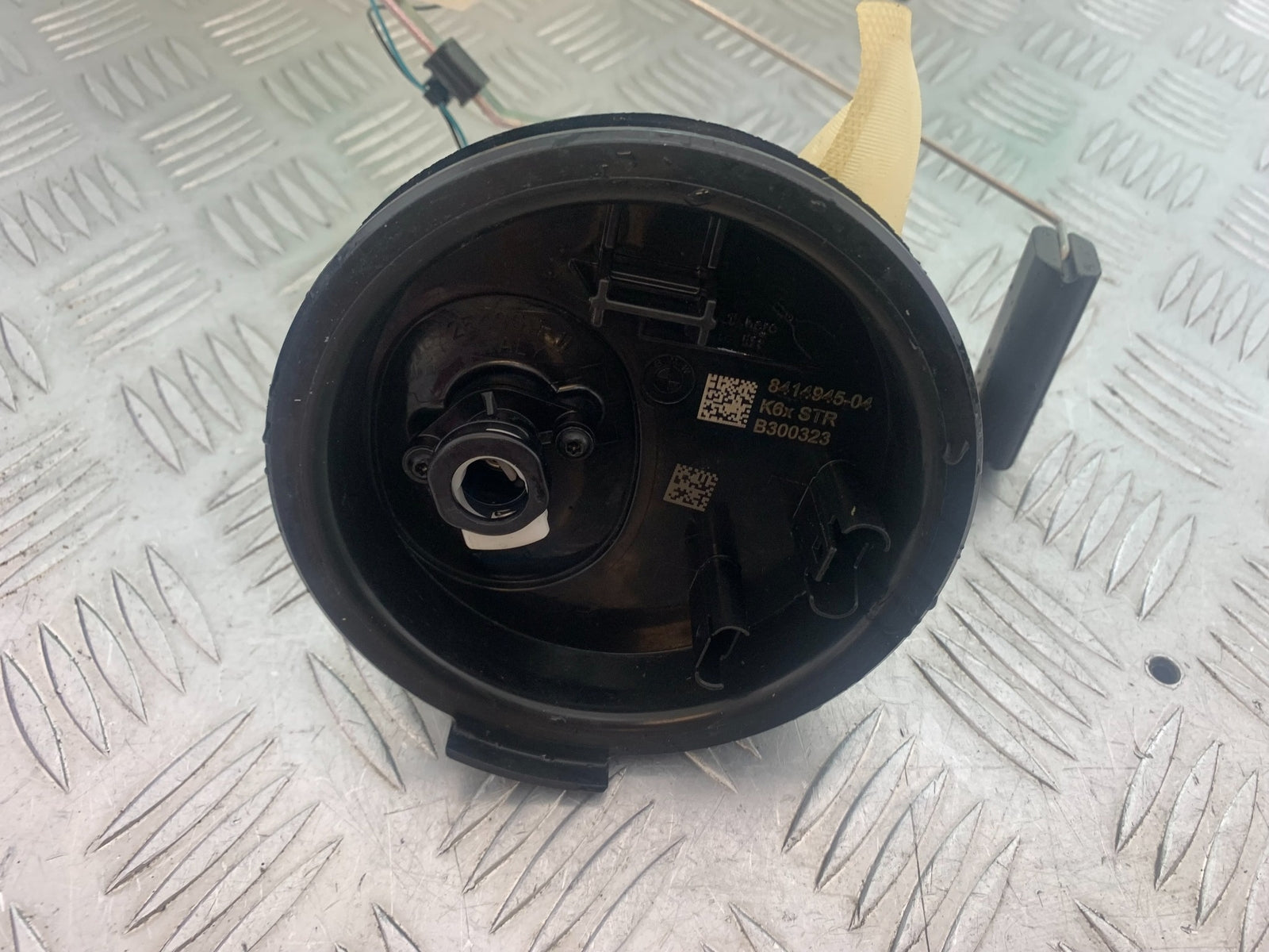 BMW M1000 R PETROL PUMP YEAR 2023-2024 (CMB1140)