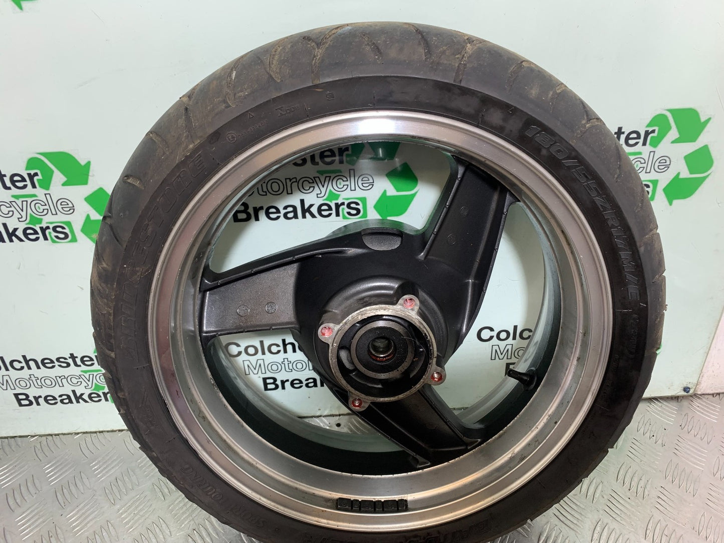 KAWASAKI ZZR1100 D REAR WHEEL  YEAR 1993-2001 (CMB1189)
