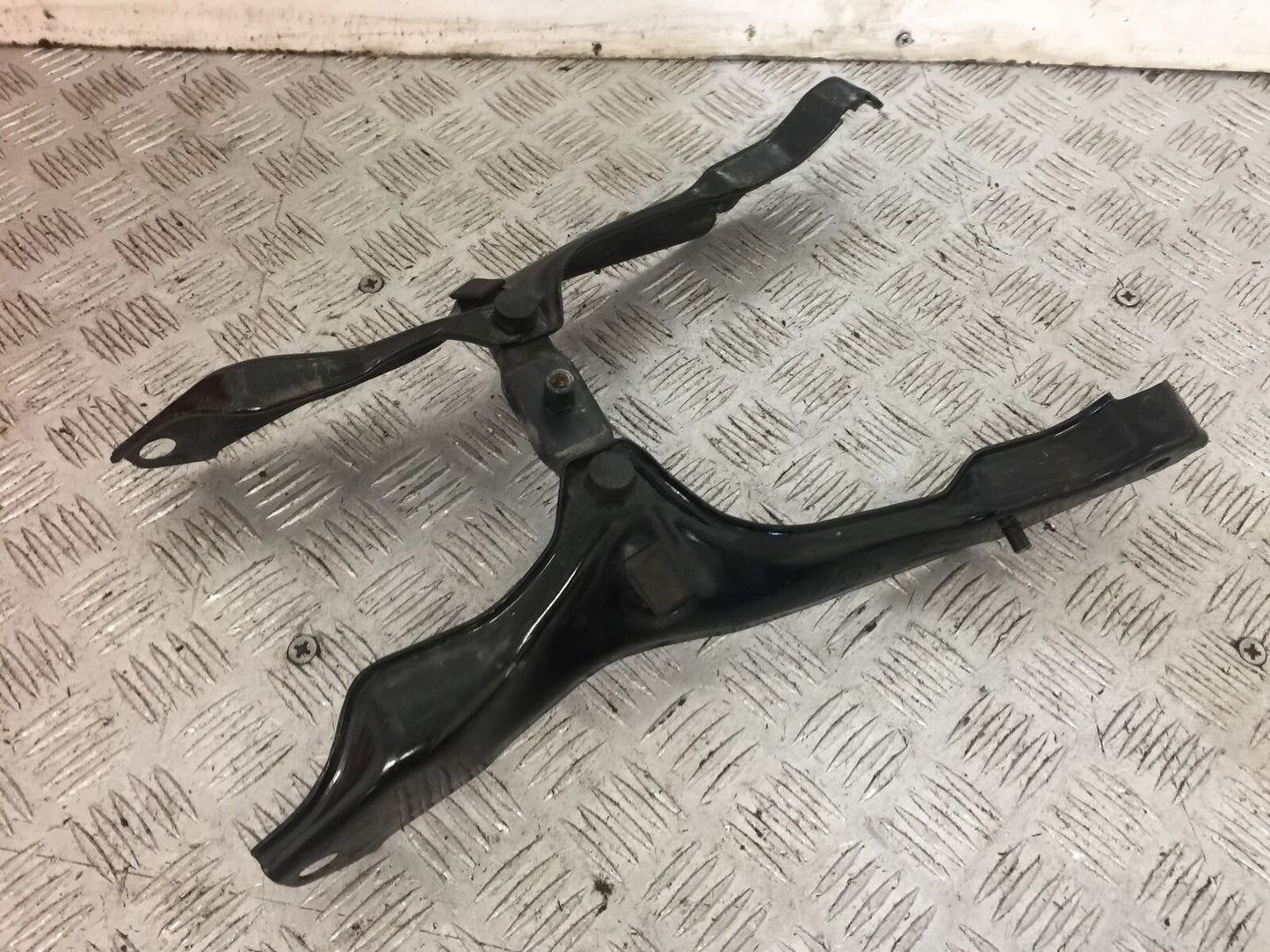 KTM DUKE 125 SUBFRAME BRACKET   YEAR 2017-2022 (STOCK 758)