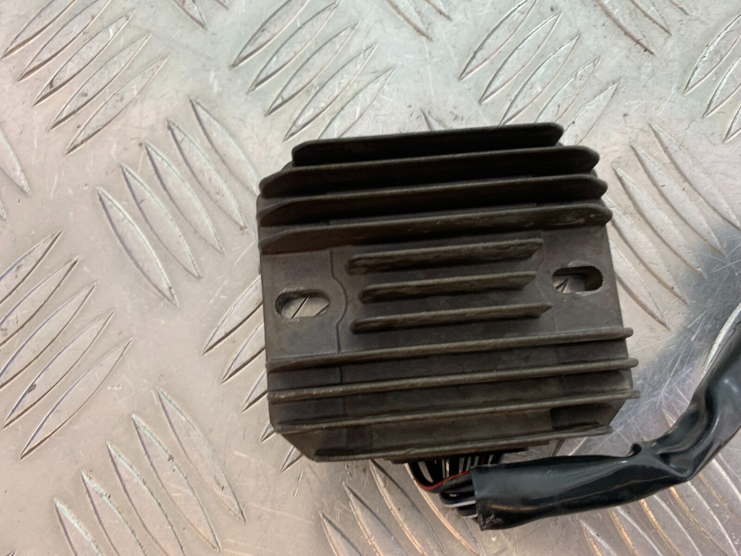 SUZUKI SV650 SV 650 REGULATOR  YEAR 2003-2006 (CMB1014)