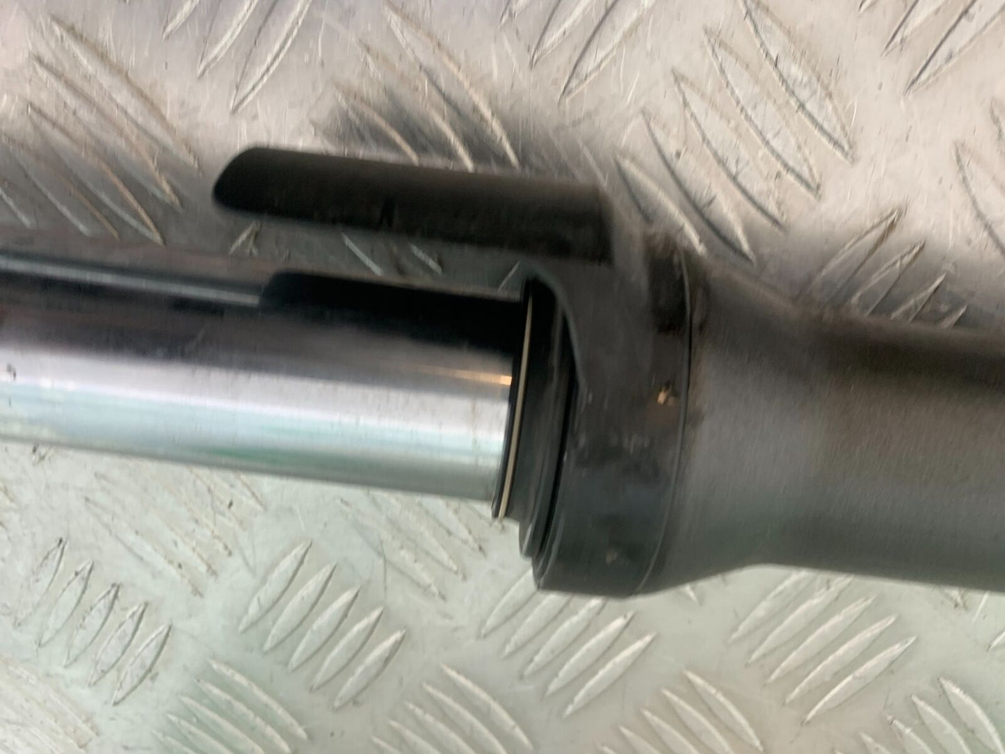KAWASAKI Z750 Z 750  FORKS YEAR 2004-2006  (CMB1104)