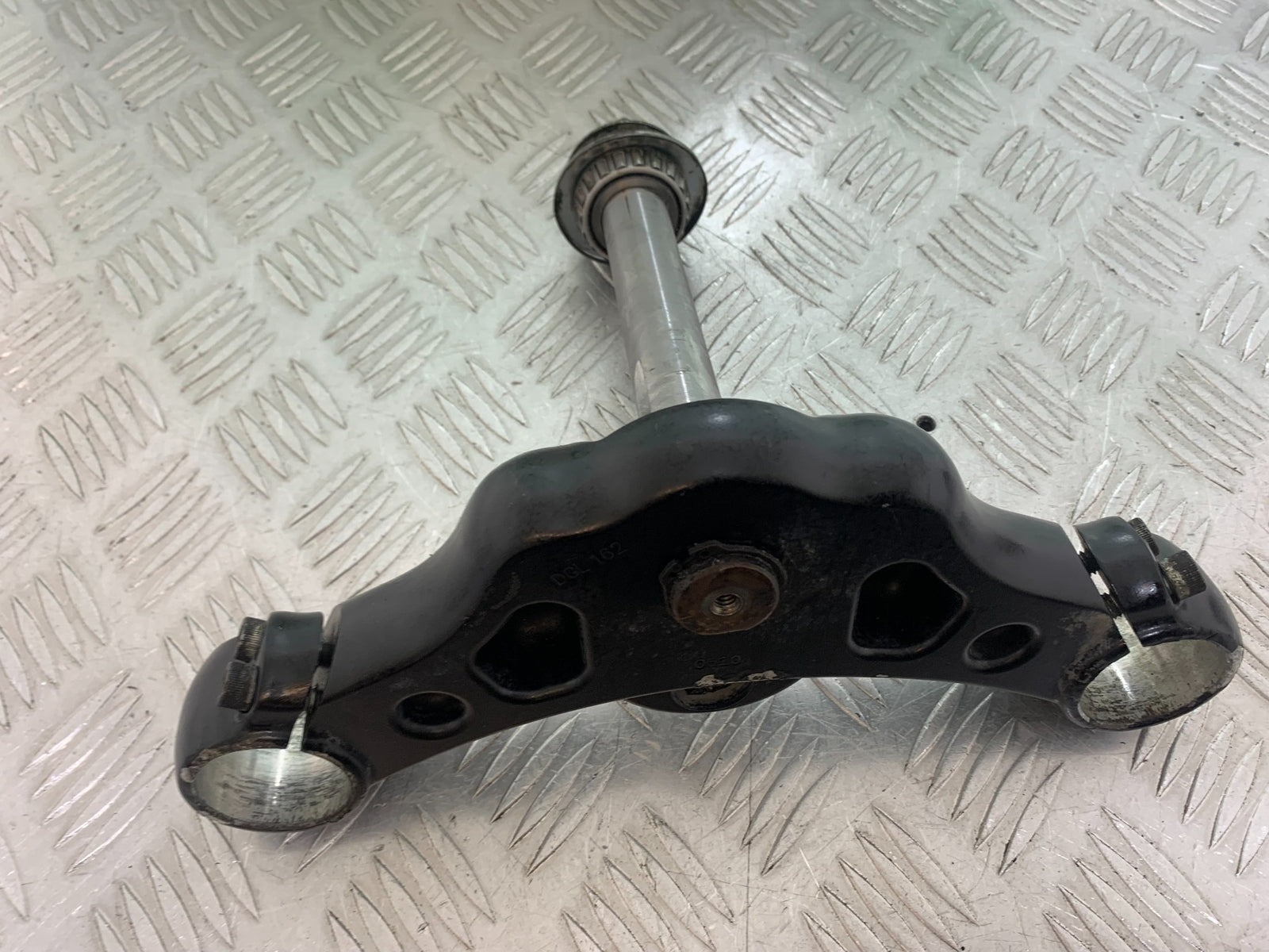 HARLEY DAVIDSON FXS BLACKLINE 1585 BOTTOM YOKE  YEAR 2012 (CMB1147)
