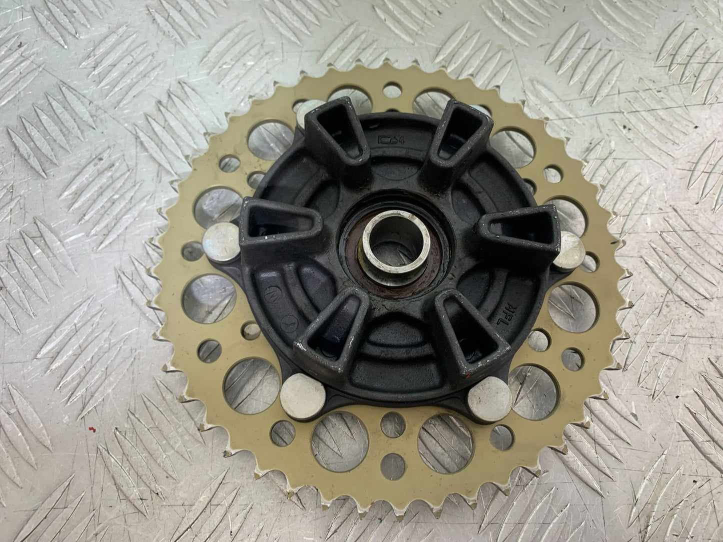 HONDA CBR1000 rr FIREBLADE SPROCKET CARRIER  2008-2011 (CMB1253)
