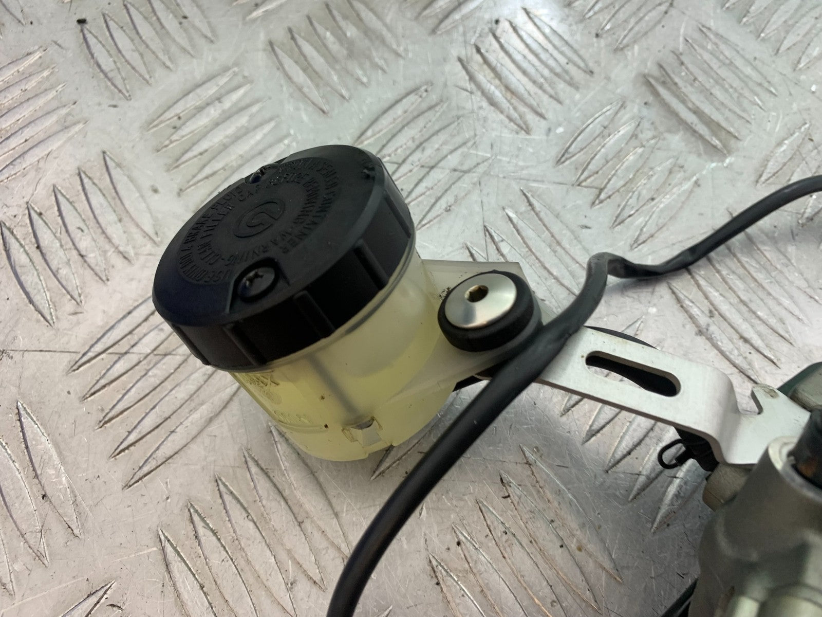 DUCATI 1299 PANIGALE FRONT BRAKE MASTER CYLINDER  YEAR 2016 (CMB 1187)