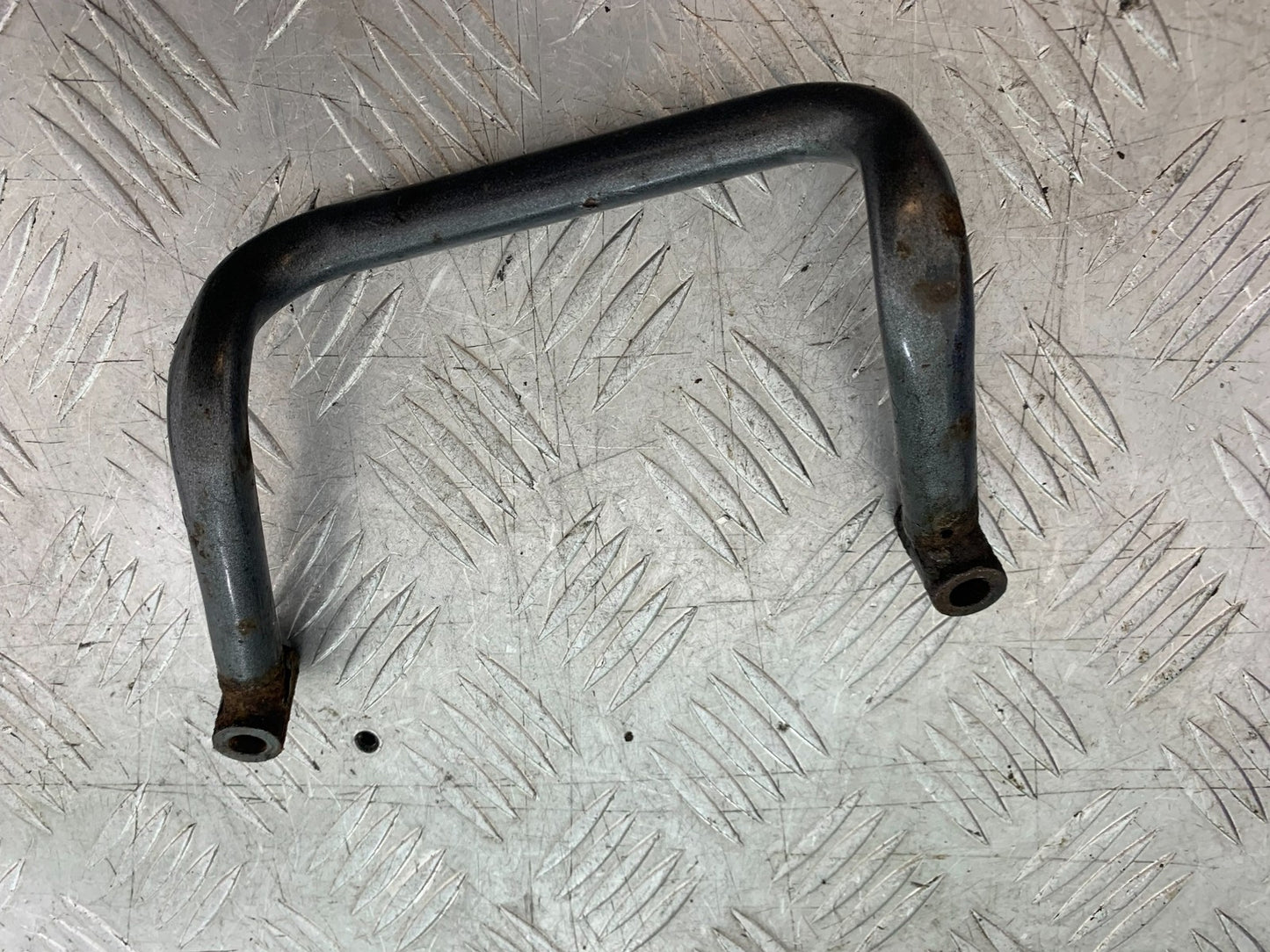 TRIUMPH TROPHY 900 GRAB RAIL YEAR 1991-95 (CMB1251)