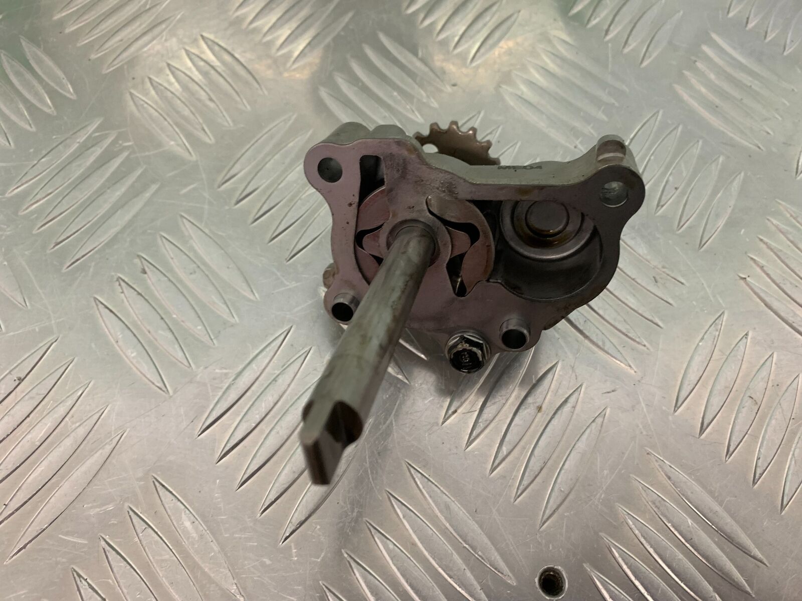 HONDA CB500 f CB500F OIL PUMP  YEAR 2022 (STOCK 951)