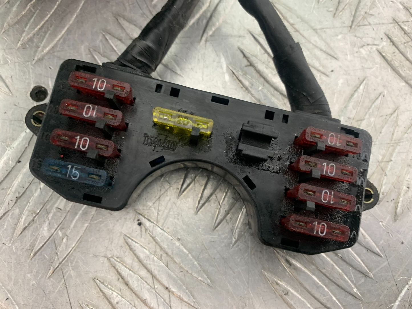HONDA NTV 600 REVERE FUSE BOX  YEAR 1988-1996  (CMB1281)