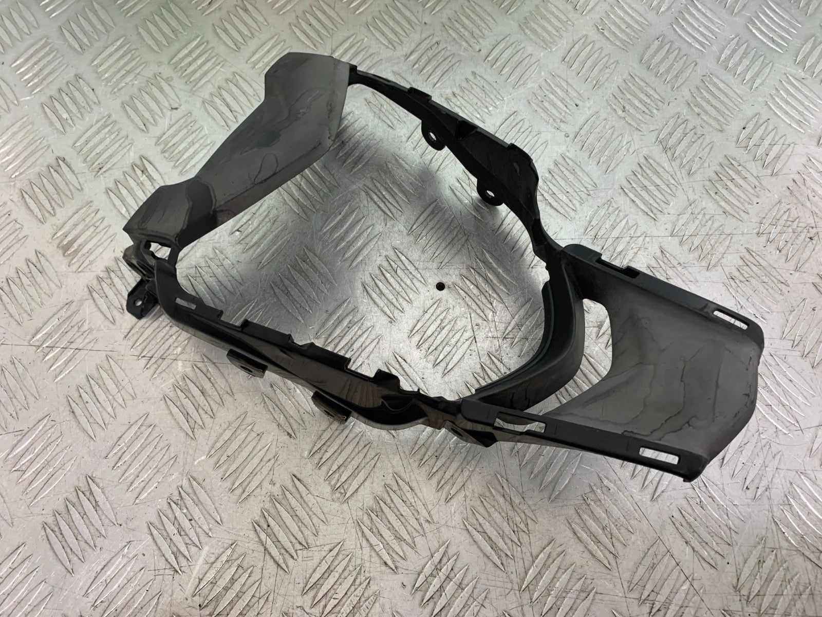 HONDA NC700 X  HEADLIGHT SURROUND YEAR 2012-2014 (CMB1327)