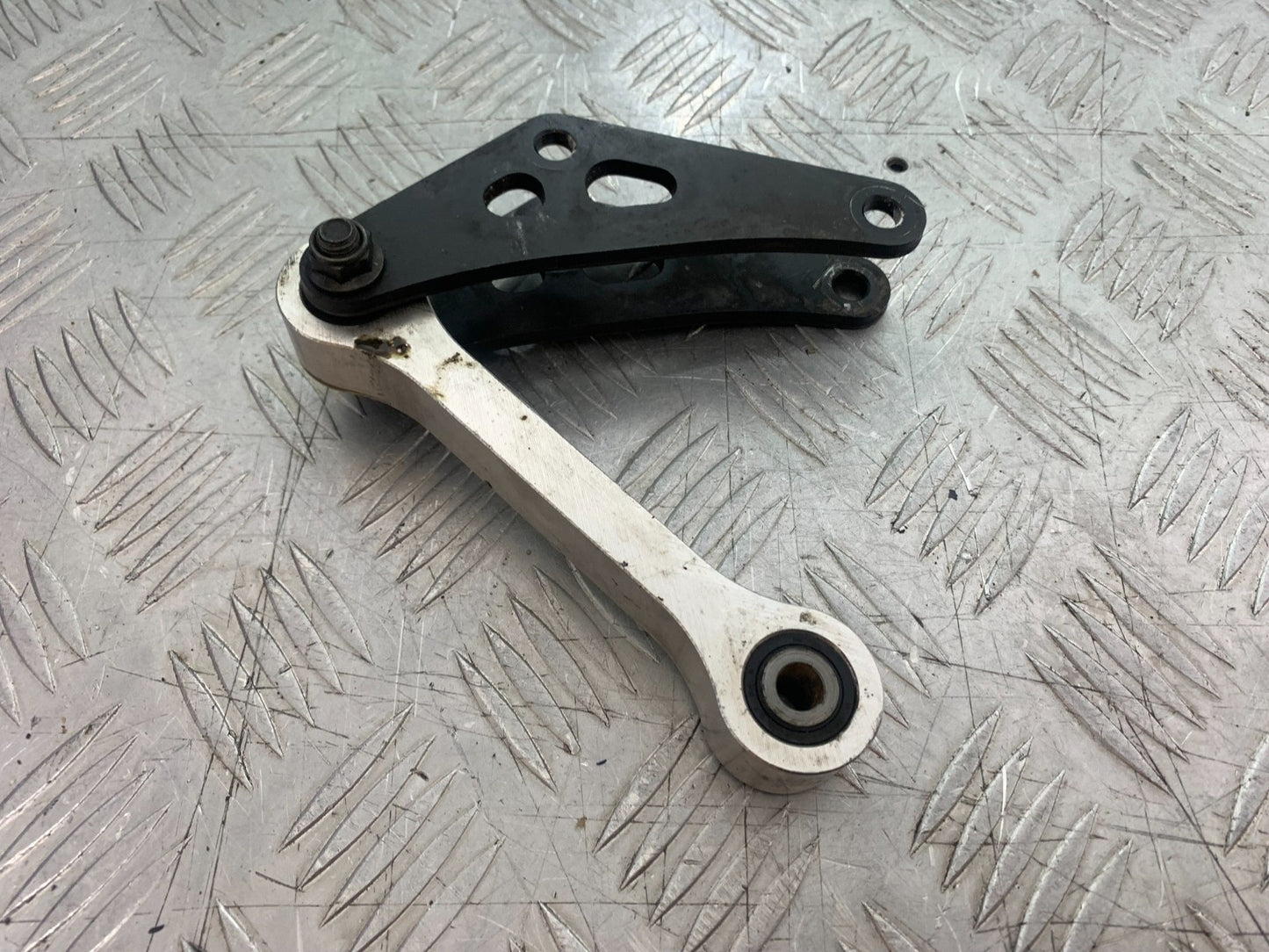 YAMAHA XSR900 XSR 900 SHOCK LINKAGE YEAR 2022-2024 (CMB1215)