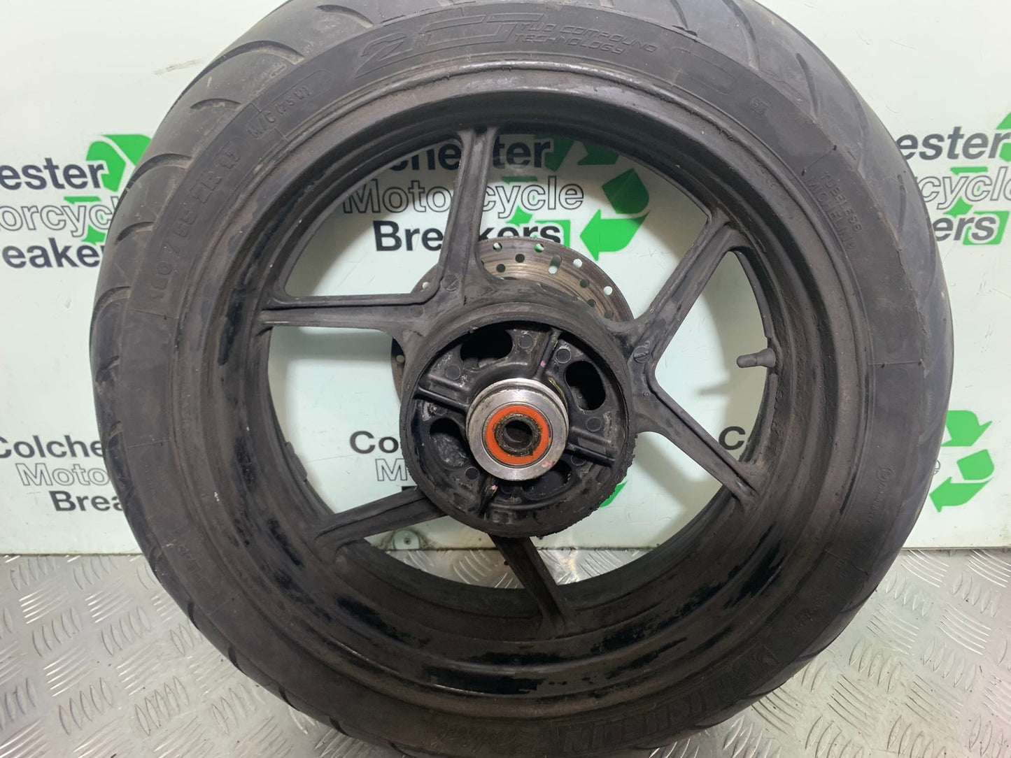KAWASAKI Z750 Z 750 REAR WHEEL  YEAR 2004-2006  (CMB1234)