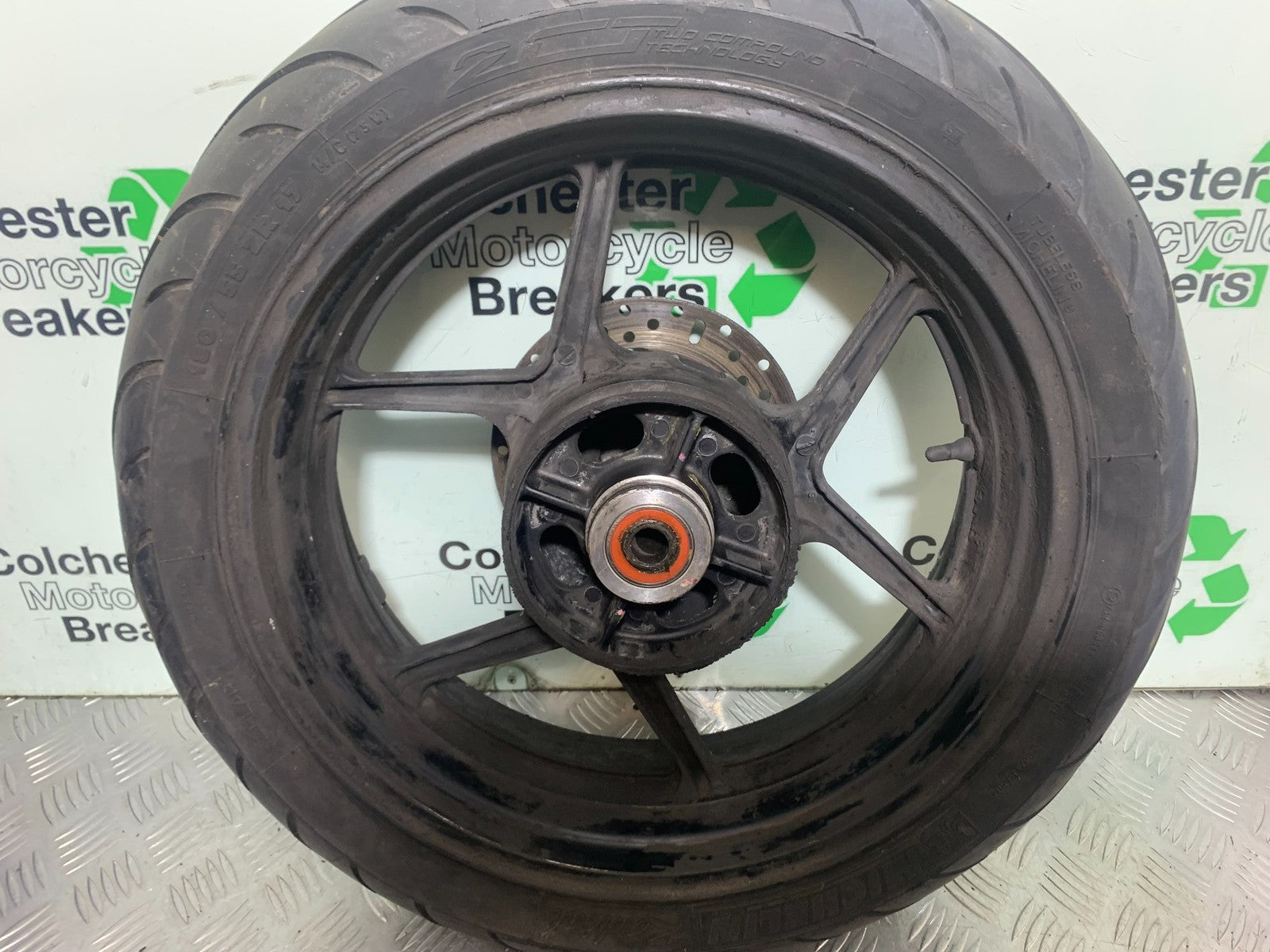 KAWASAKI Z750 Z 750 REAR WHEEL  YEAR 2004-2006  (CMB1234)