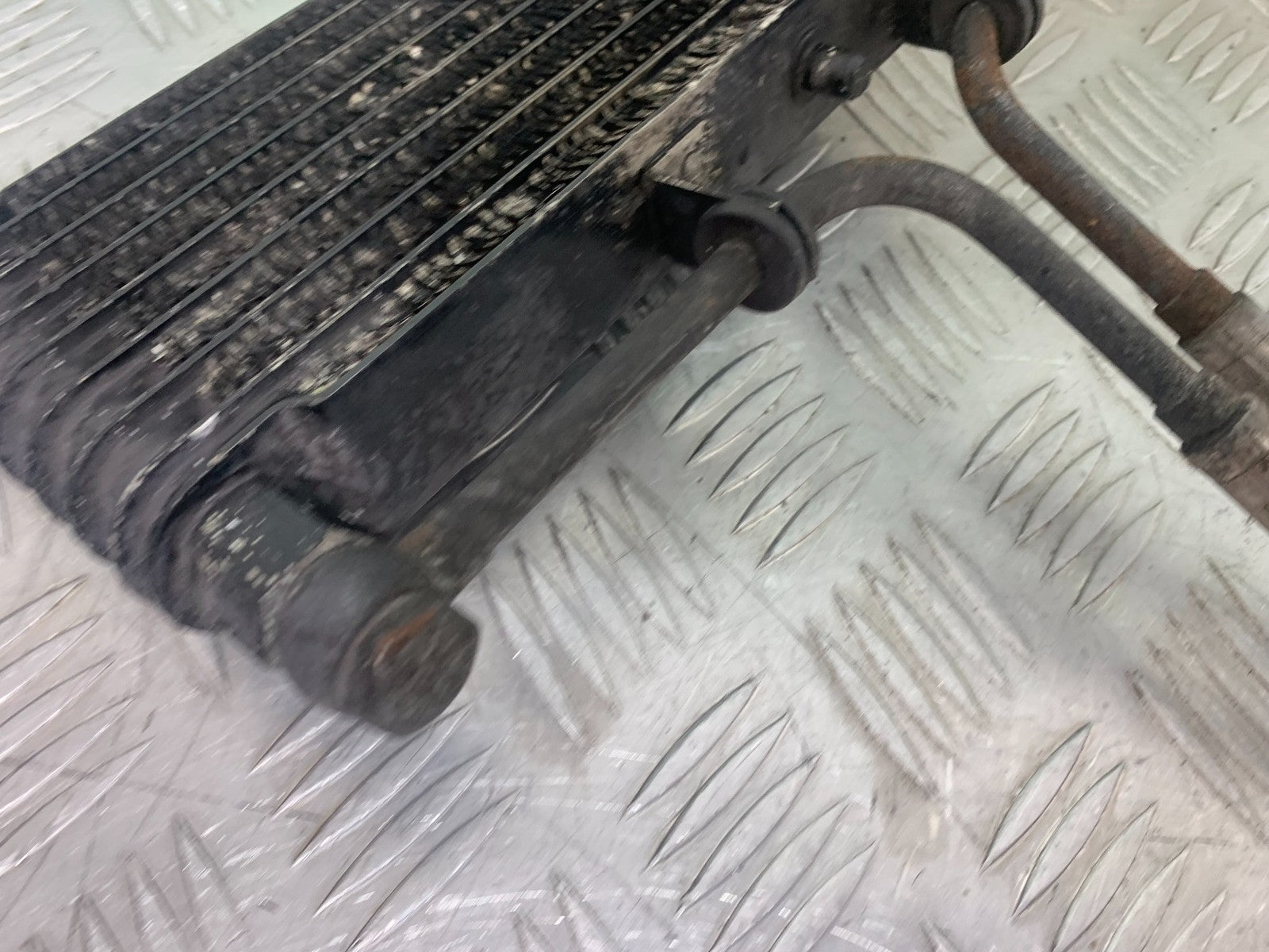 TRIUMPH 955i SPRINT ST OIL COOLER AND LINES   1999-2004 (CMB1176)