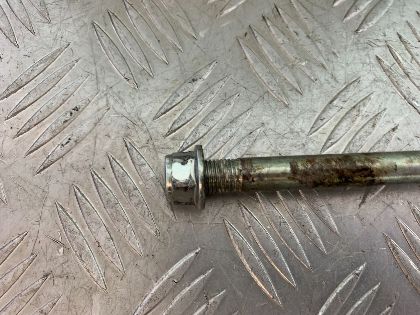 BENELLI BN125 BN 125 SWINGARM  SPINDLE  YEAR 2018-2021 (CMB1080)