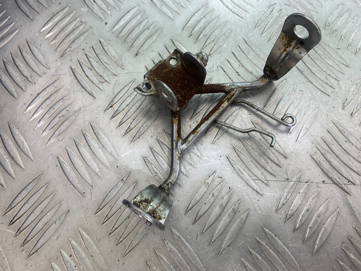 YAMAHA XV535 XV 535 VIRAGO INDICATOR BRACKET   YEAR 1994-02 (CMB1162)