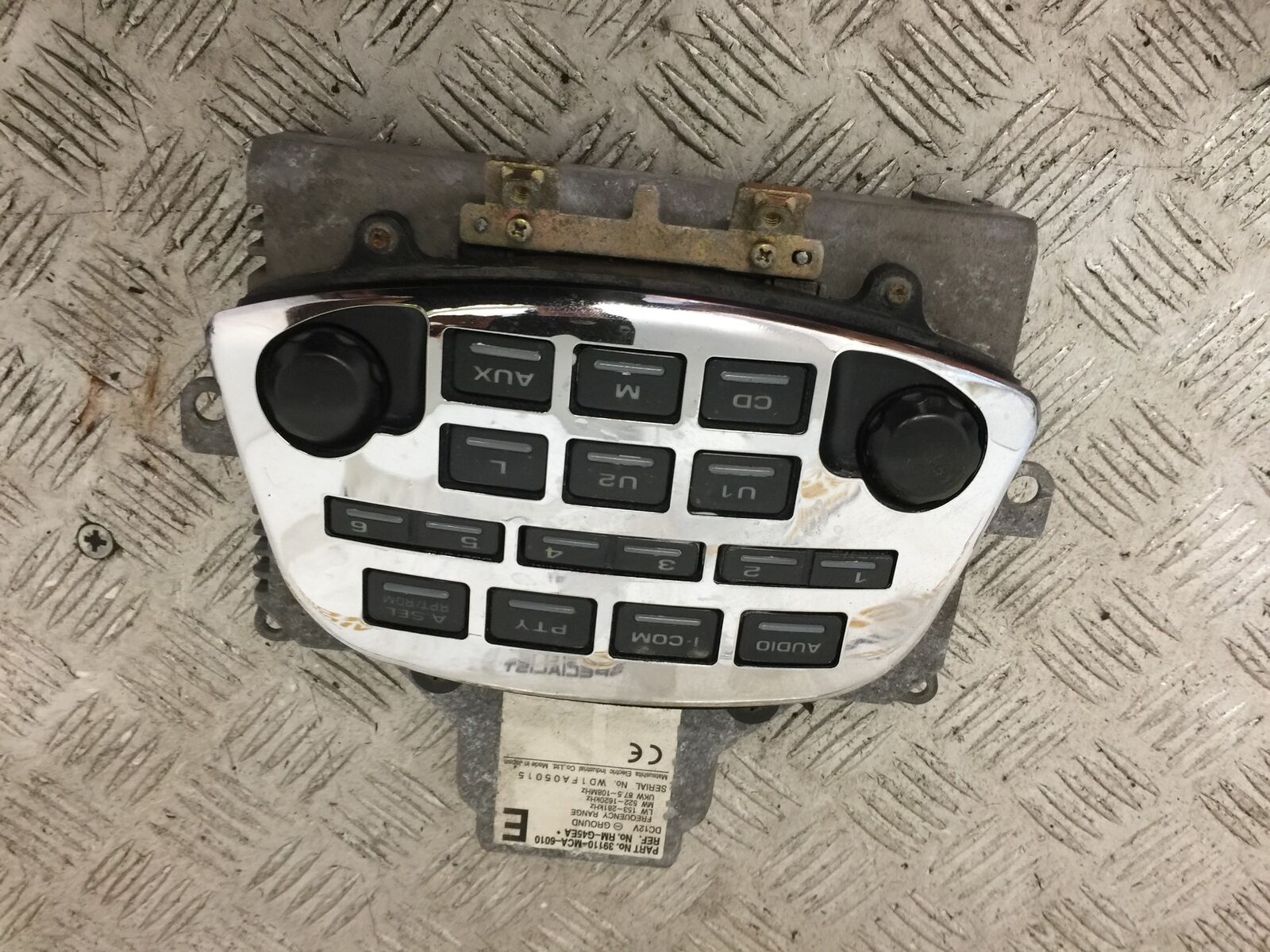 HONDA GL1800 GL 1800 RADIO UNT YEAR 2004-10 ABS (STOCK 890)