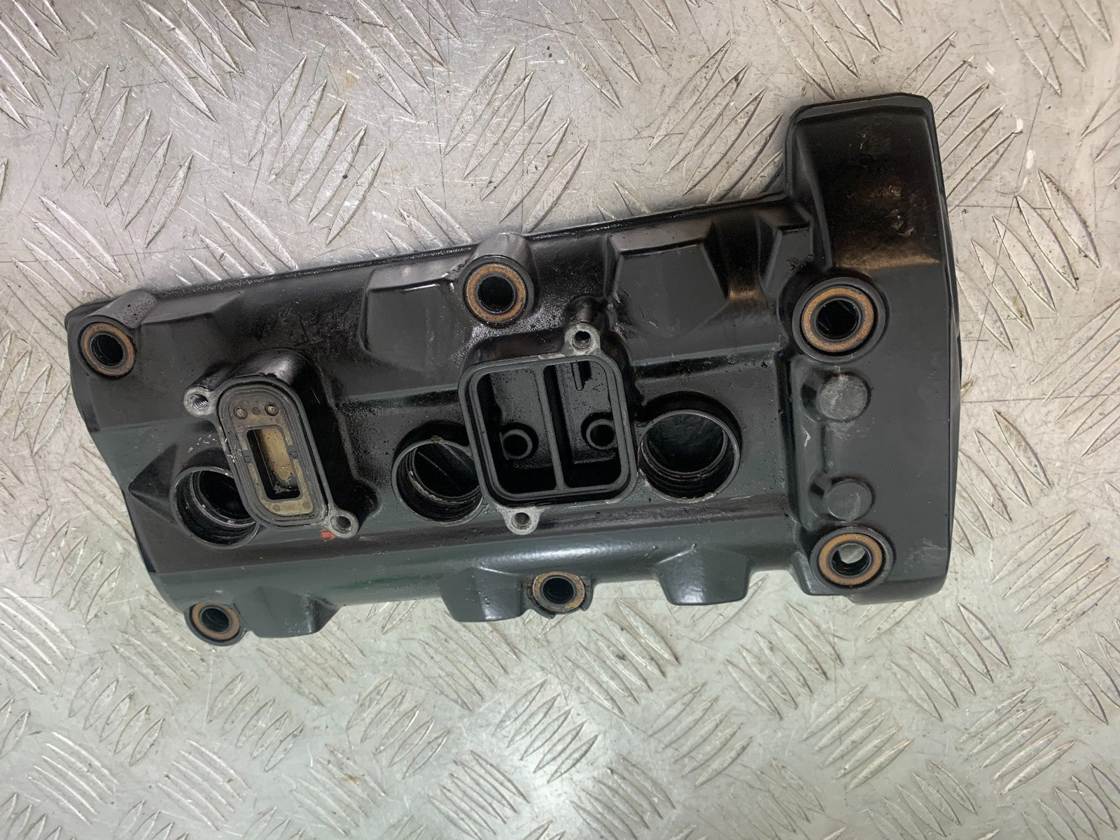 TRIUMPH 675 STREET TRIPLE ROCKER COVER   2013-2016 (CMB1186)