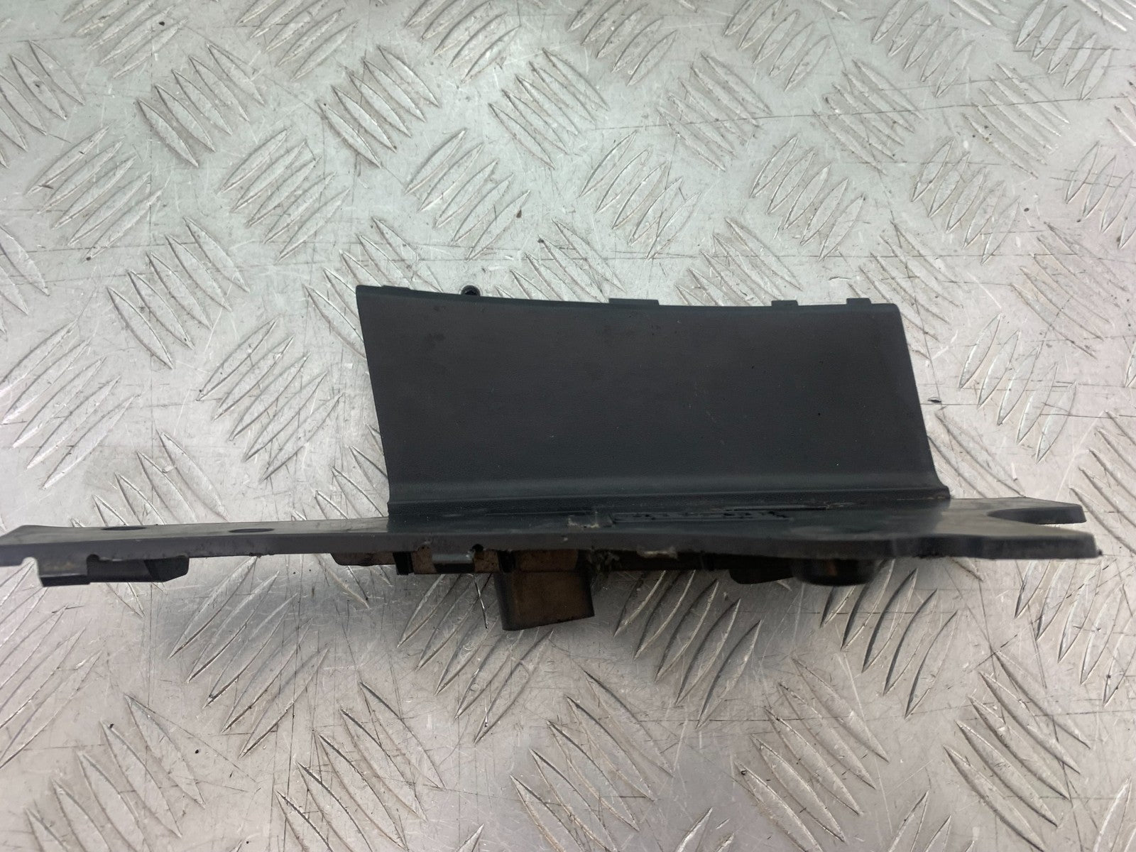 SUZUKI AN 200 UH 200 BATTERY COVER   YEAR 2007-2009 (CMB1256)