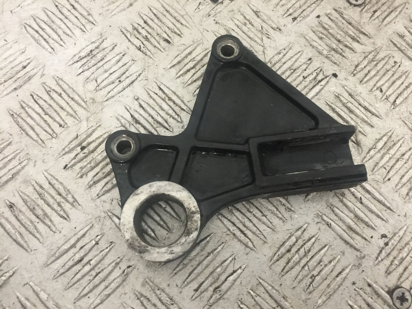 KAWASAKI ZX6R ZX6 R C1H REAR CALIPER BRACKET  YEAR 2005 2006 (STOCK 774)