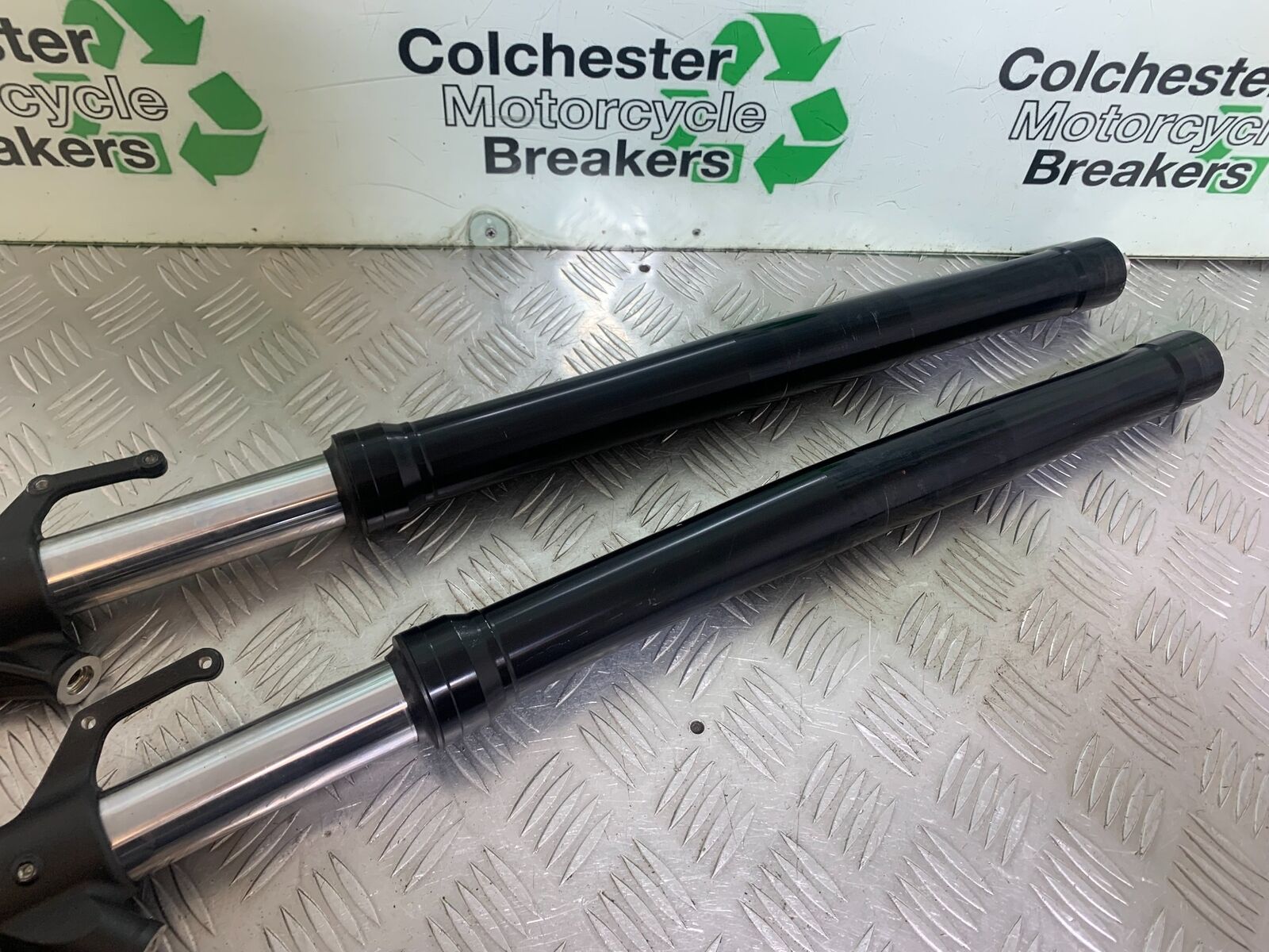 YAMAHA XSR900 XSR 900 FORKS  YEAR 2021-2022 (CMB1073)